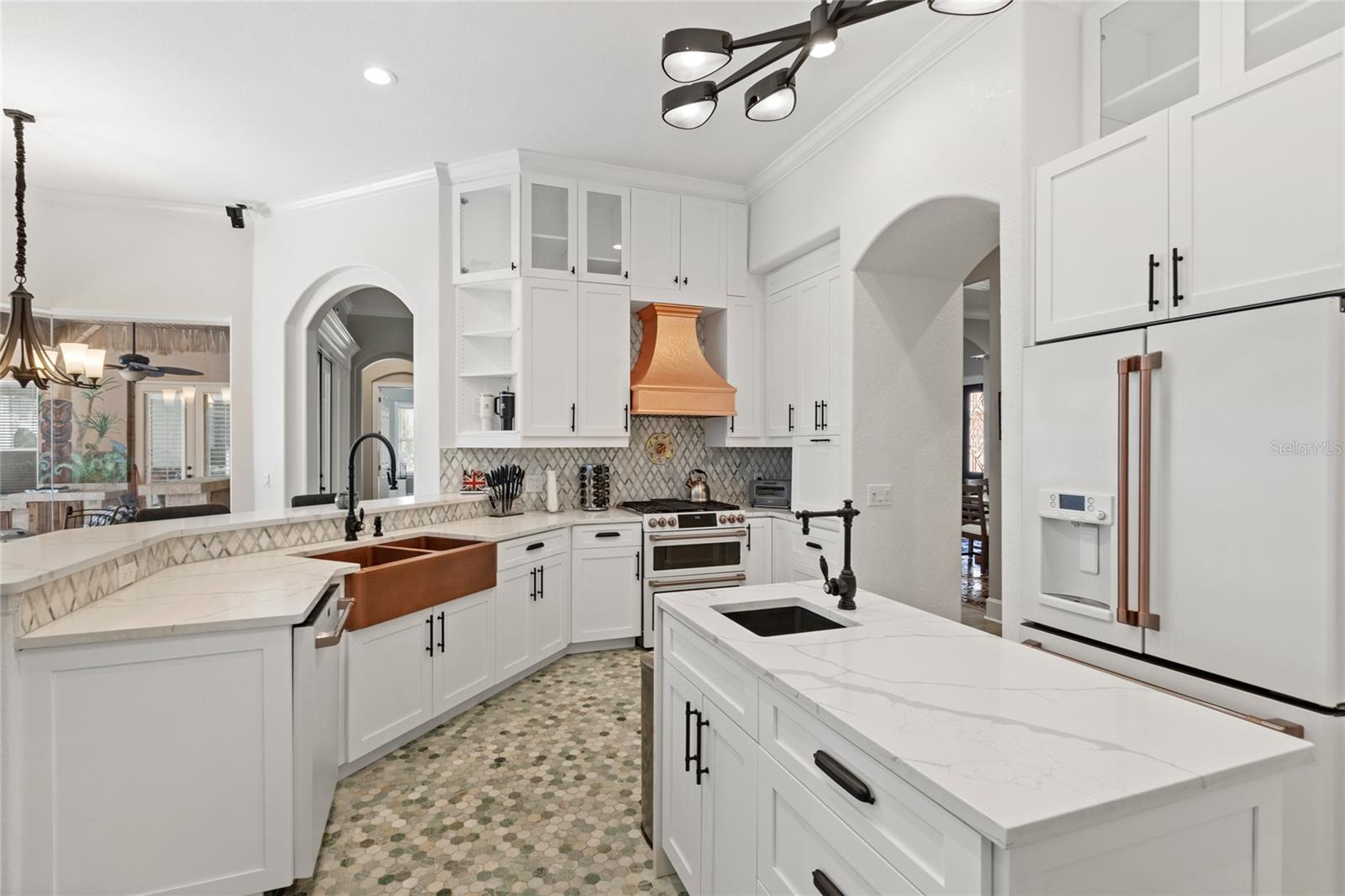 Image 9 of 51 For 2107 Westover Reserve Boulevard