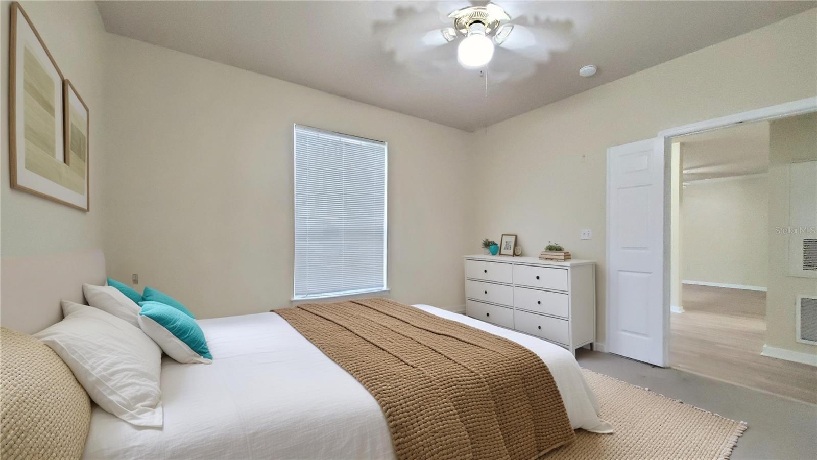 Image 3 of 12 For 3700 Castle Pines Lane 4023