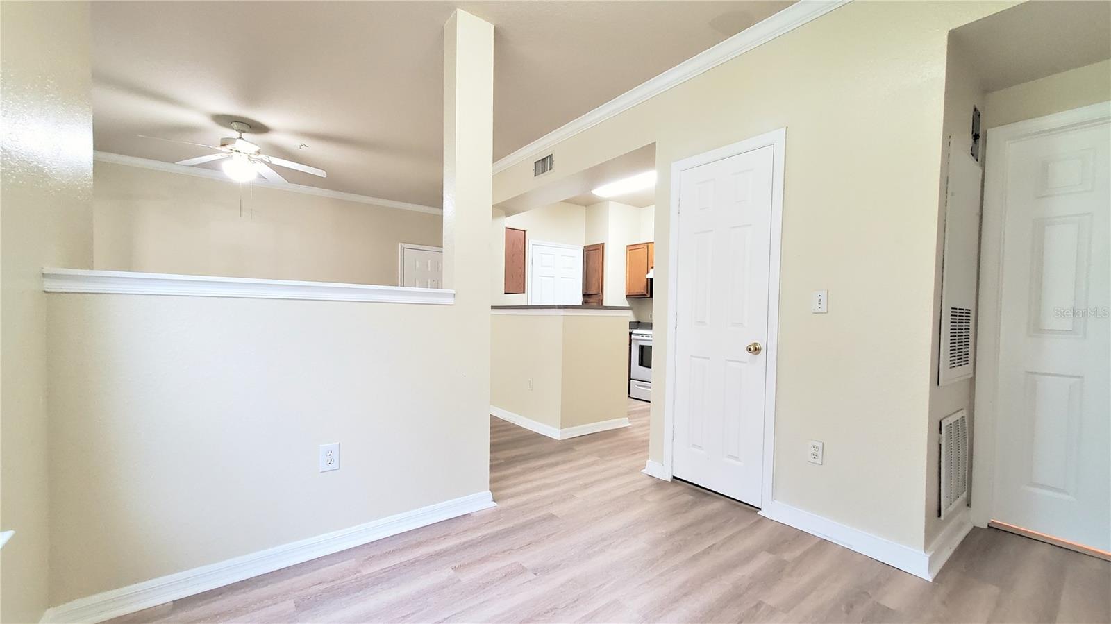 Image 7 of 12 For 3700 Castle Pines Lane 4023