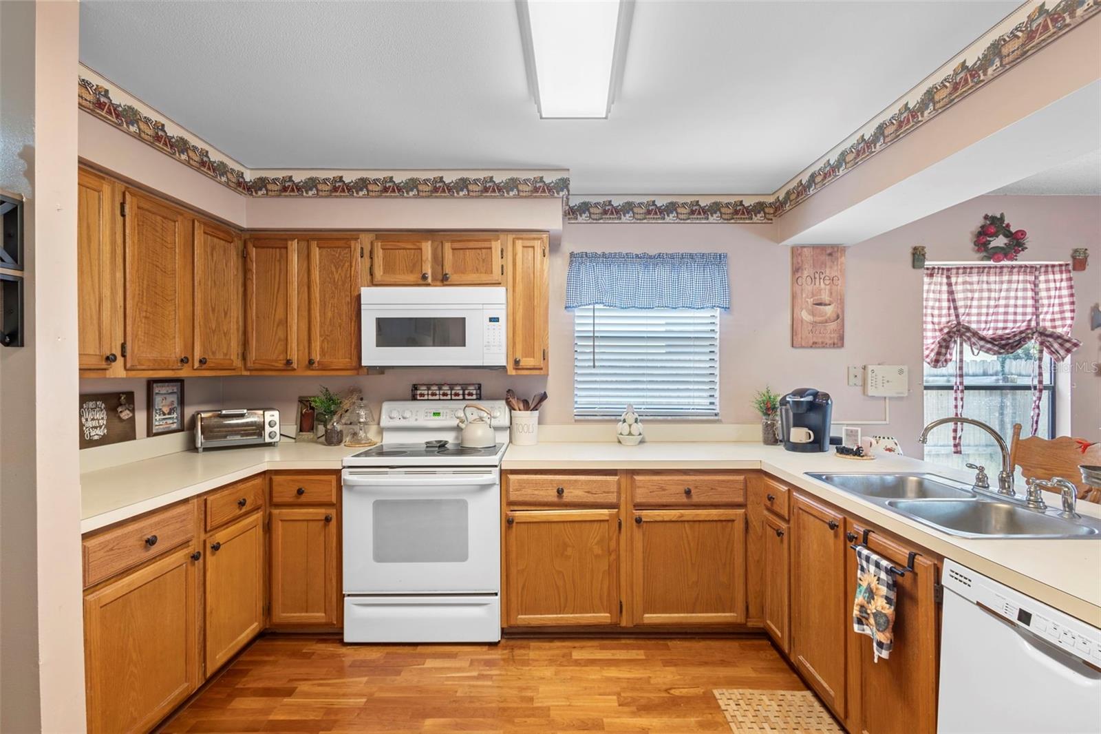Image 9 of 38 For 4273 Fox Hollow Circle