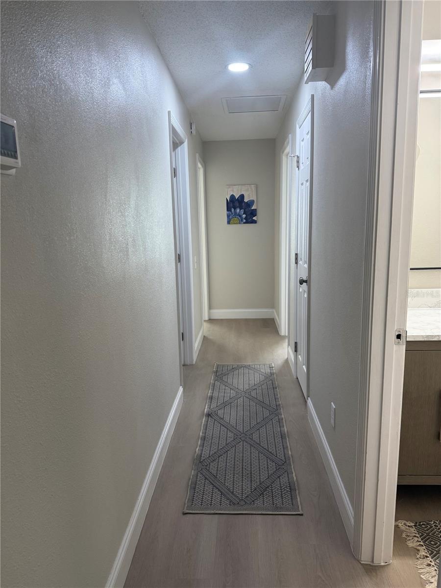 Image 11 of 17 For 1524 Hillway Road