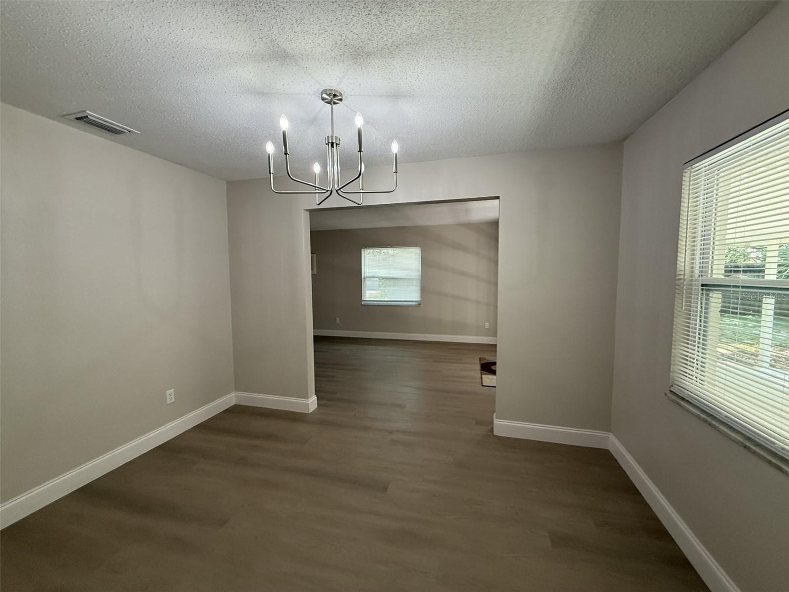 Image 8 of 17 For 1524 Hillway Road