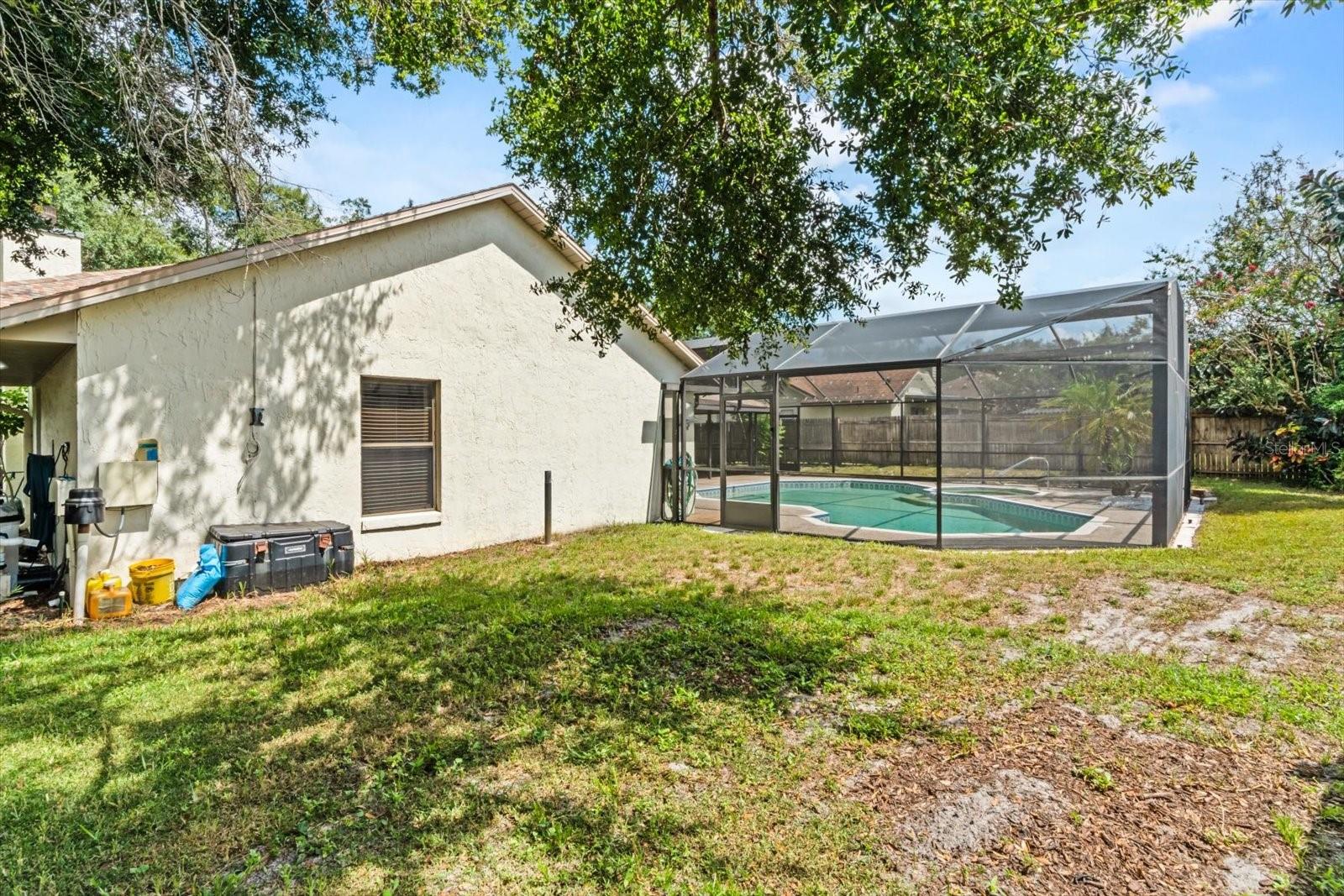 Image 31 of 38 For 968 Lenmore Court