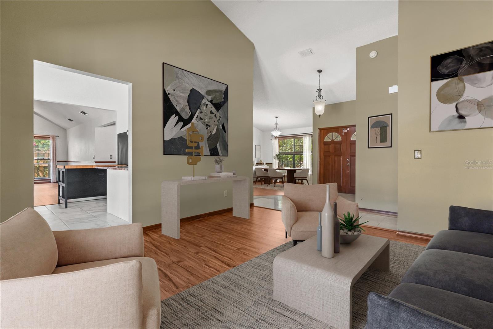 Image 4 of 38 For 968 Lenmore Court