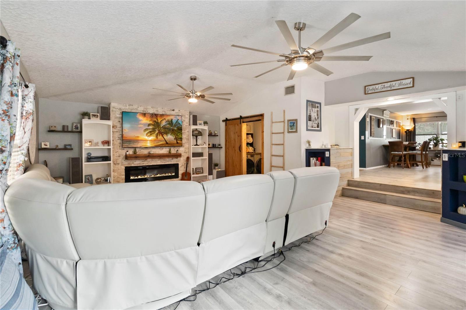 Image 11 of 26 For 328 Longhorn Drive