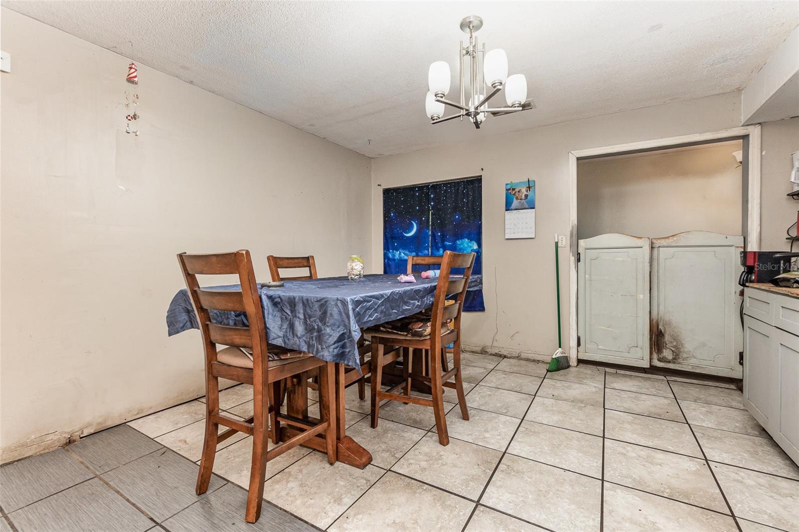 Image 10 of 28 For 2900 Woodbridge Lane