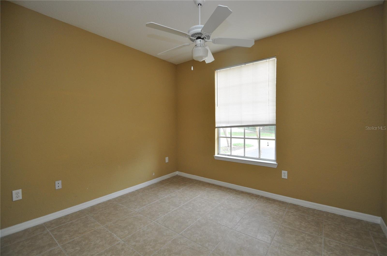 Image 8 of 9 For 864 Grand Regency Point 101