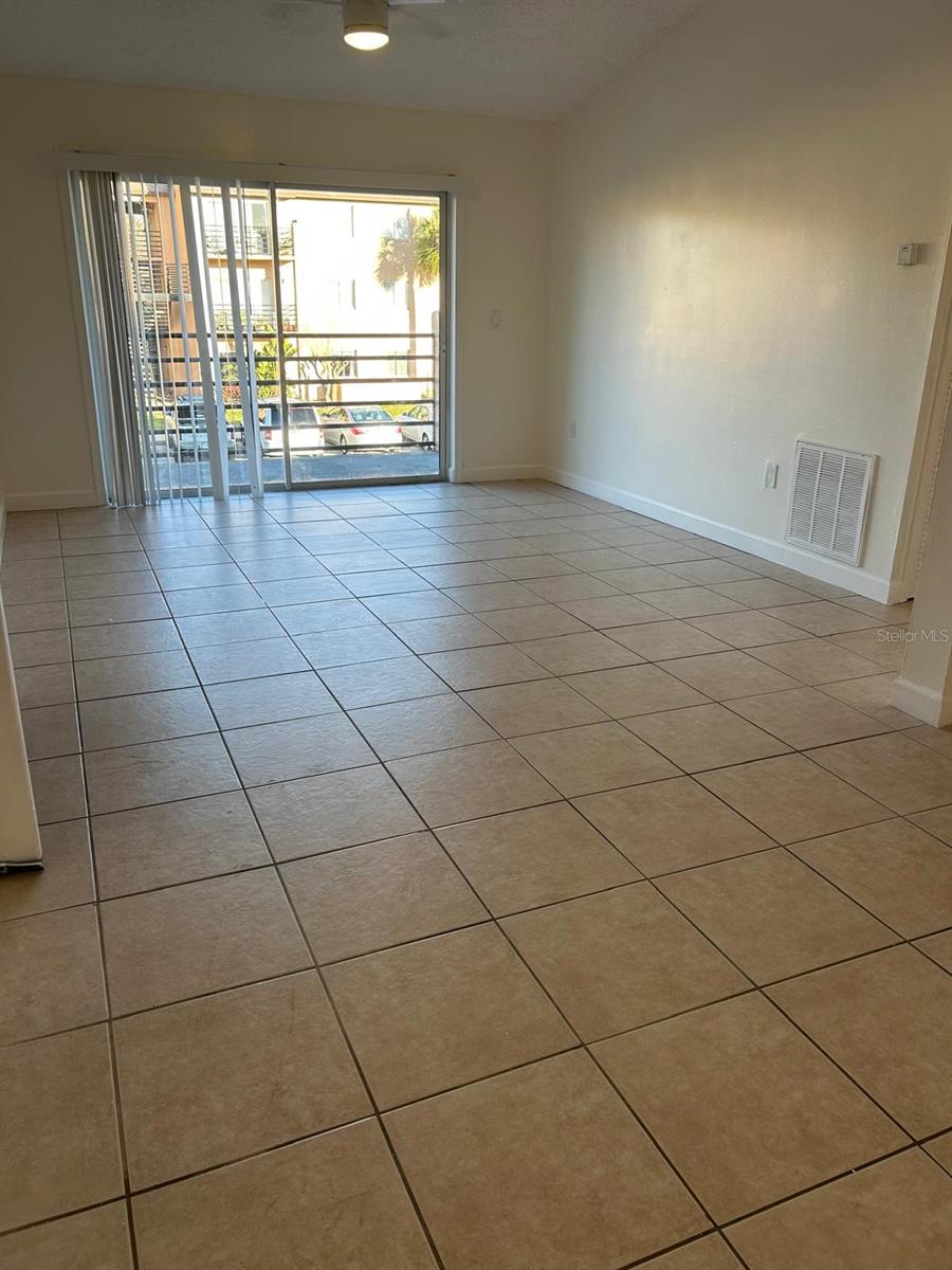 Image 2 of 13 For 5232 Via Hacienda Circle A219