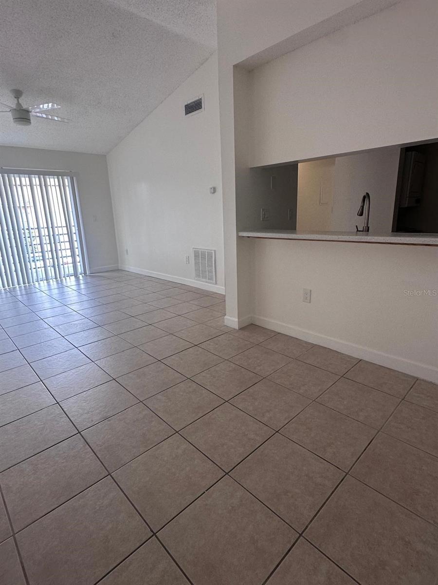 Image 4 of 13 For 5232 Via Hacienda Circle A219
