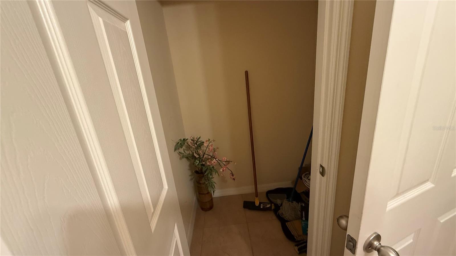 Image 6 of 19 For 9339 Cherry Palm Lane