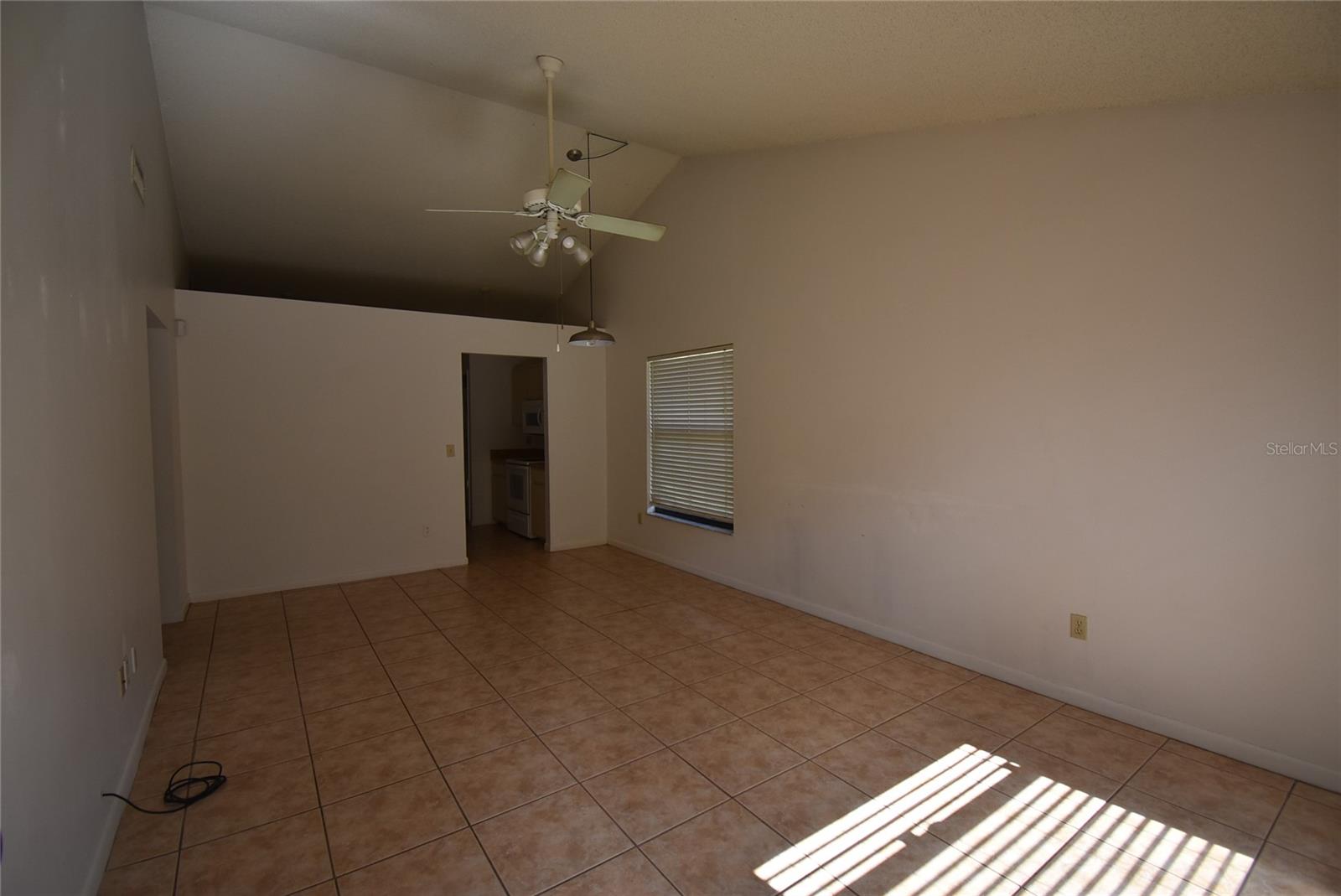 Image 2 of 14 For 390 Douglas Way 71