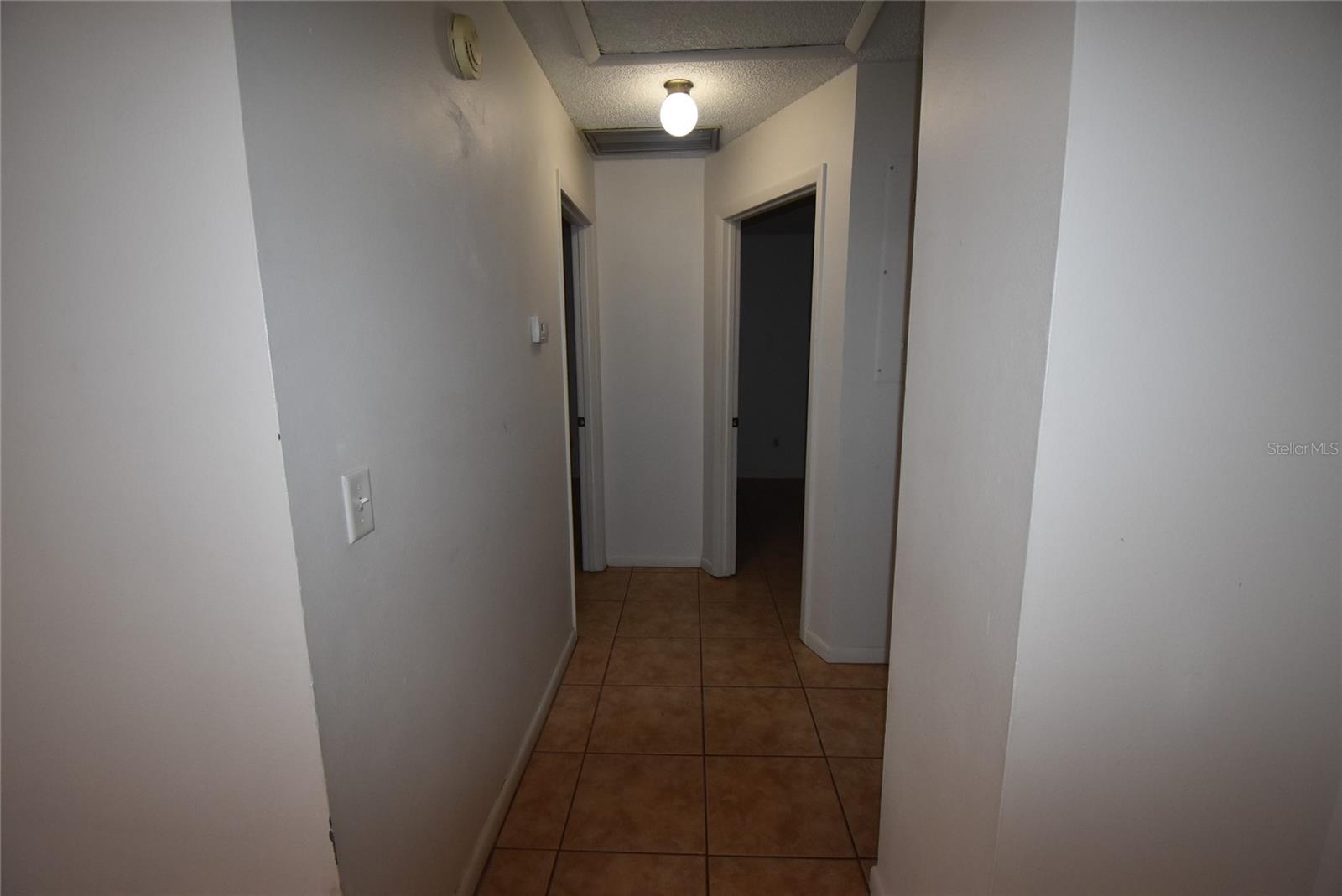 Image 6 of 14 For 390 Douglas Way 71