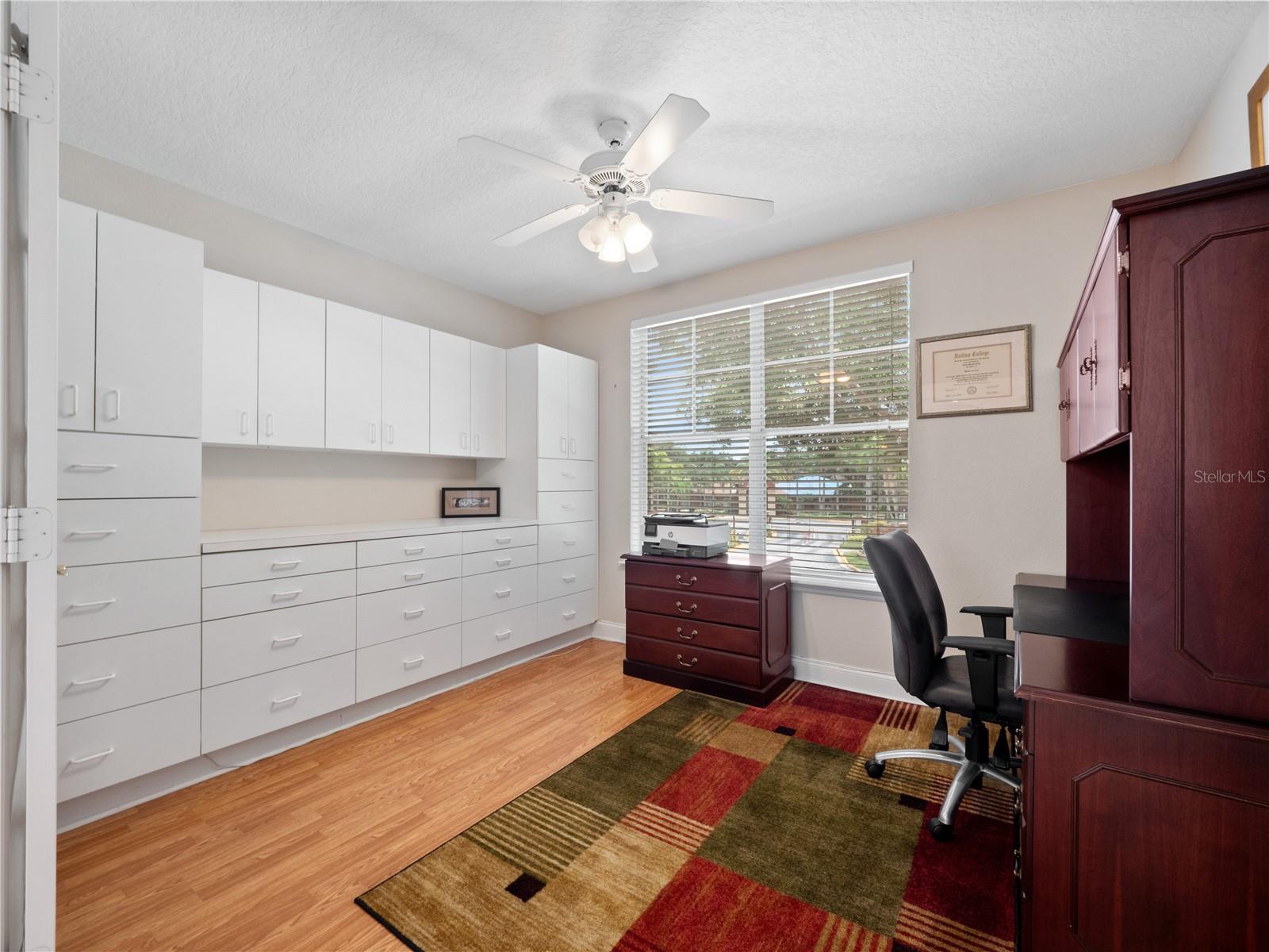 Image 23 of 43 For 910 Lotus Vista Drive 201