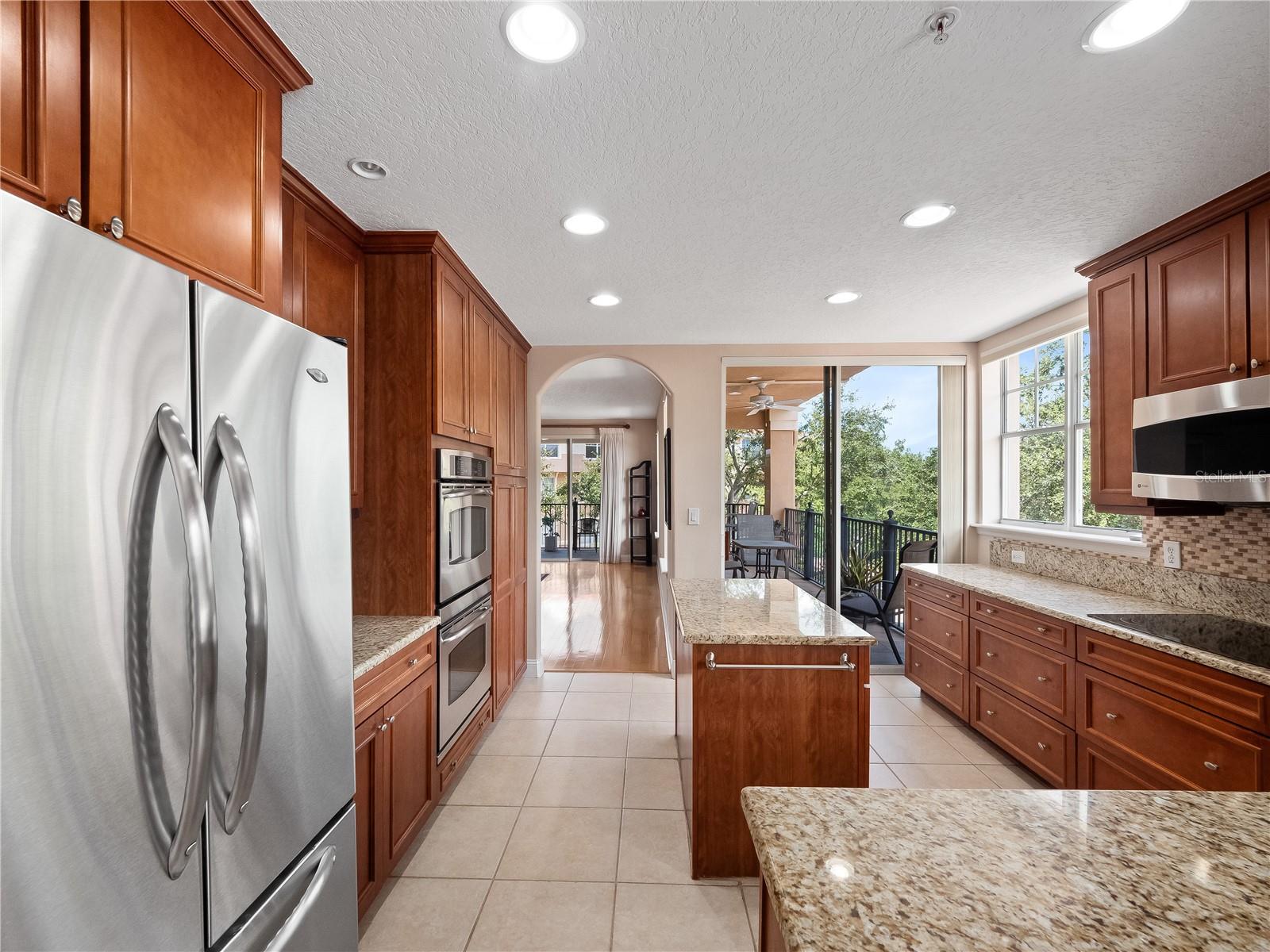 Image 3 of 43 For 910 Lotus Vista Drive 201