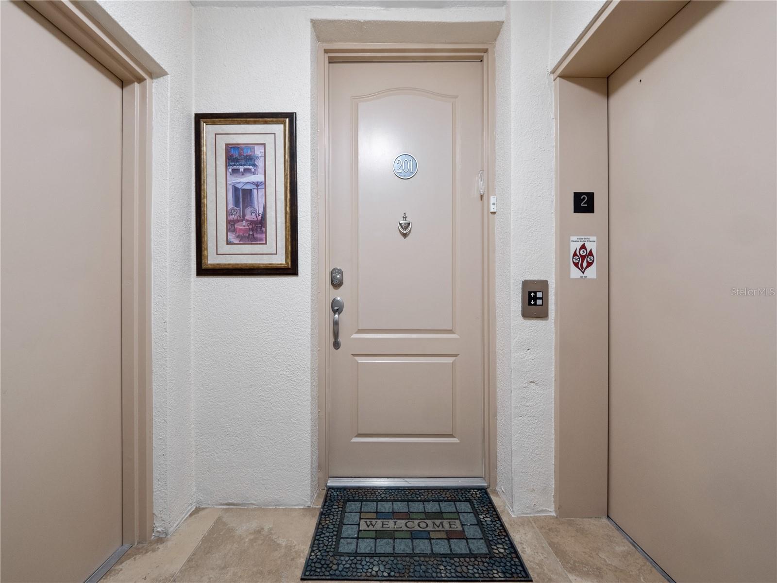 Image 31 of 43 For 910 Lotus Vista Drive 201