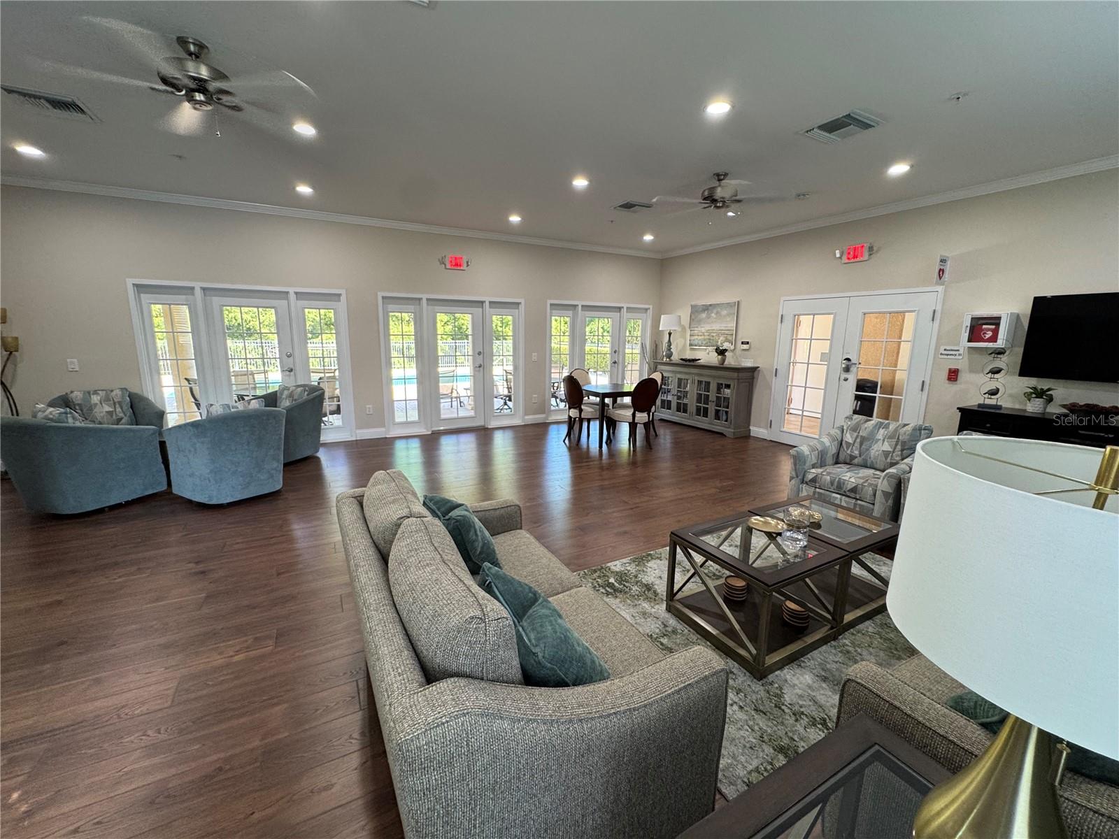 Image 38 of 43 For 910 Lotus Vista Drive 201