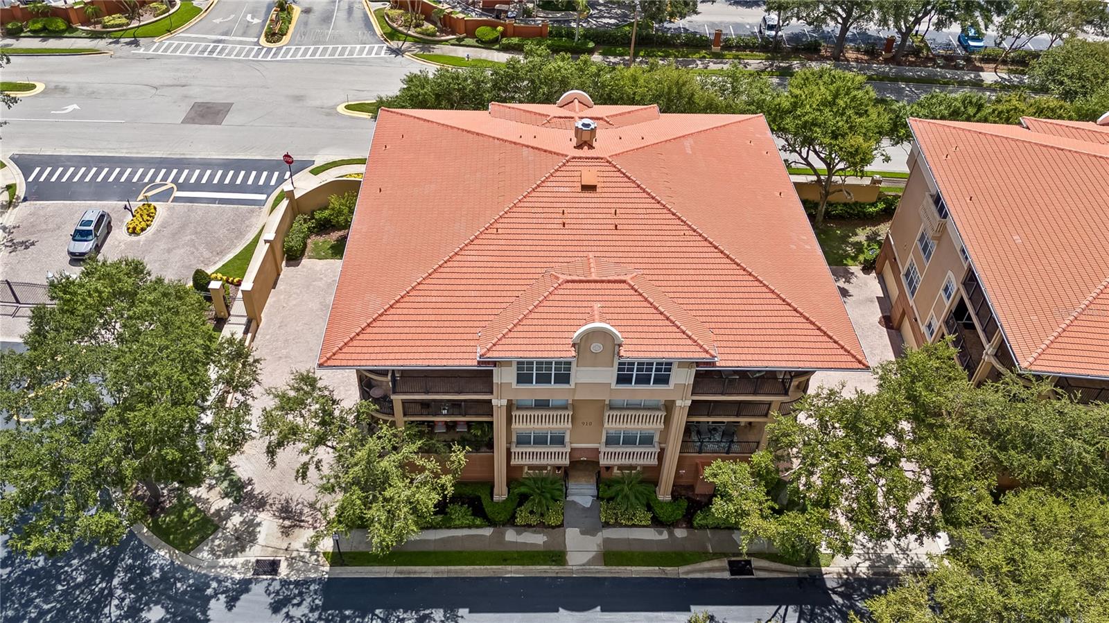 Image 42 of 43 For 910 Lotus Vista Drive 201
