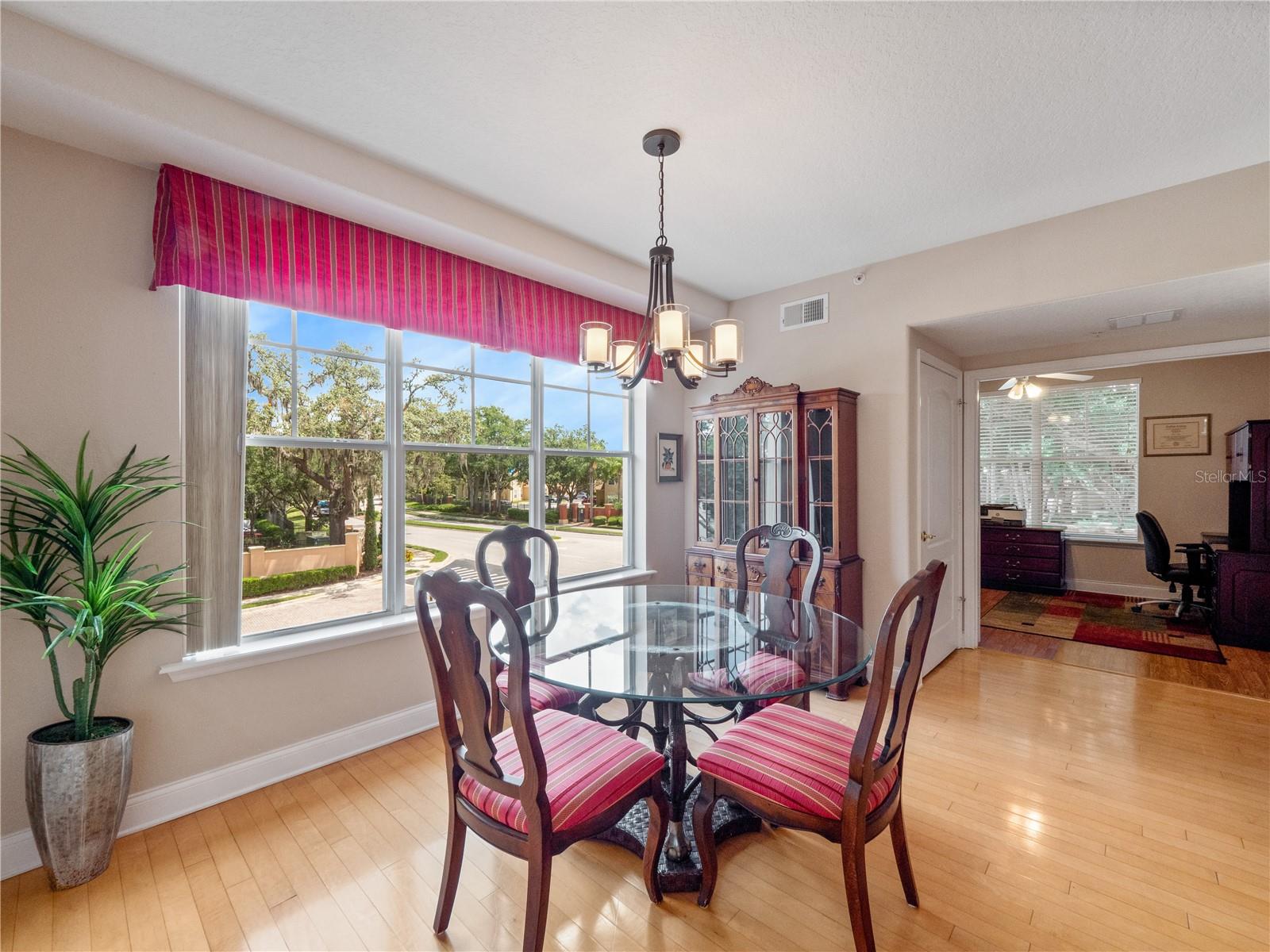 Image 8 of 43 For 910 Lotus Vista Drive 201