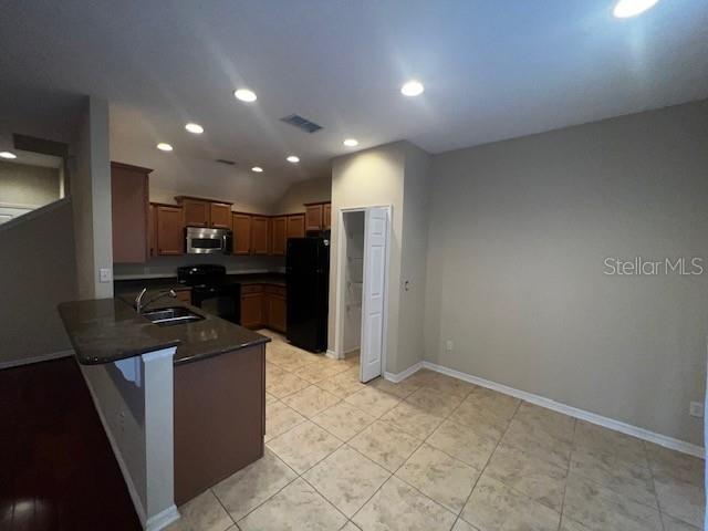 Image 14 of 72 For 8547 Bertram Lane