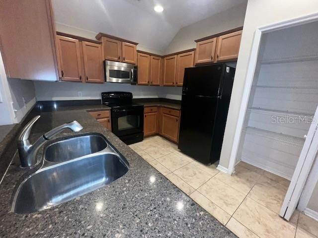 Image 19 of 72 For 8547 Bertram Lane