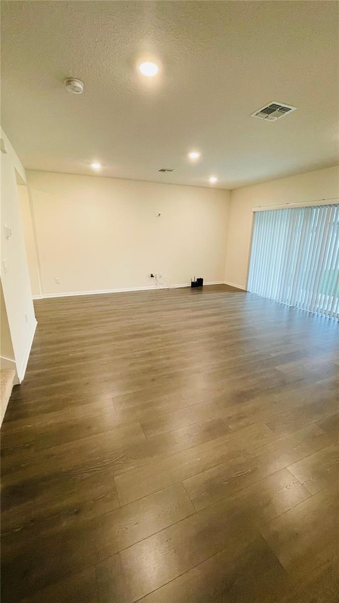 Image 3 of 7 For 2934 Crest Drive