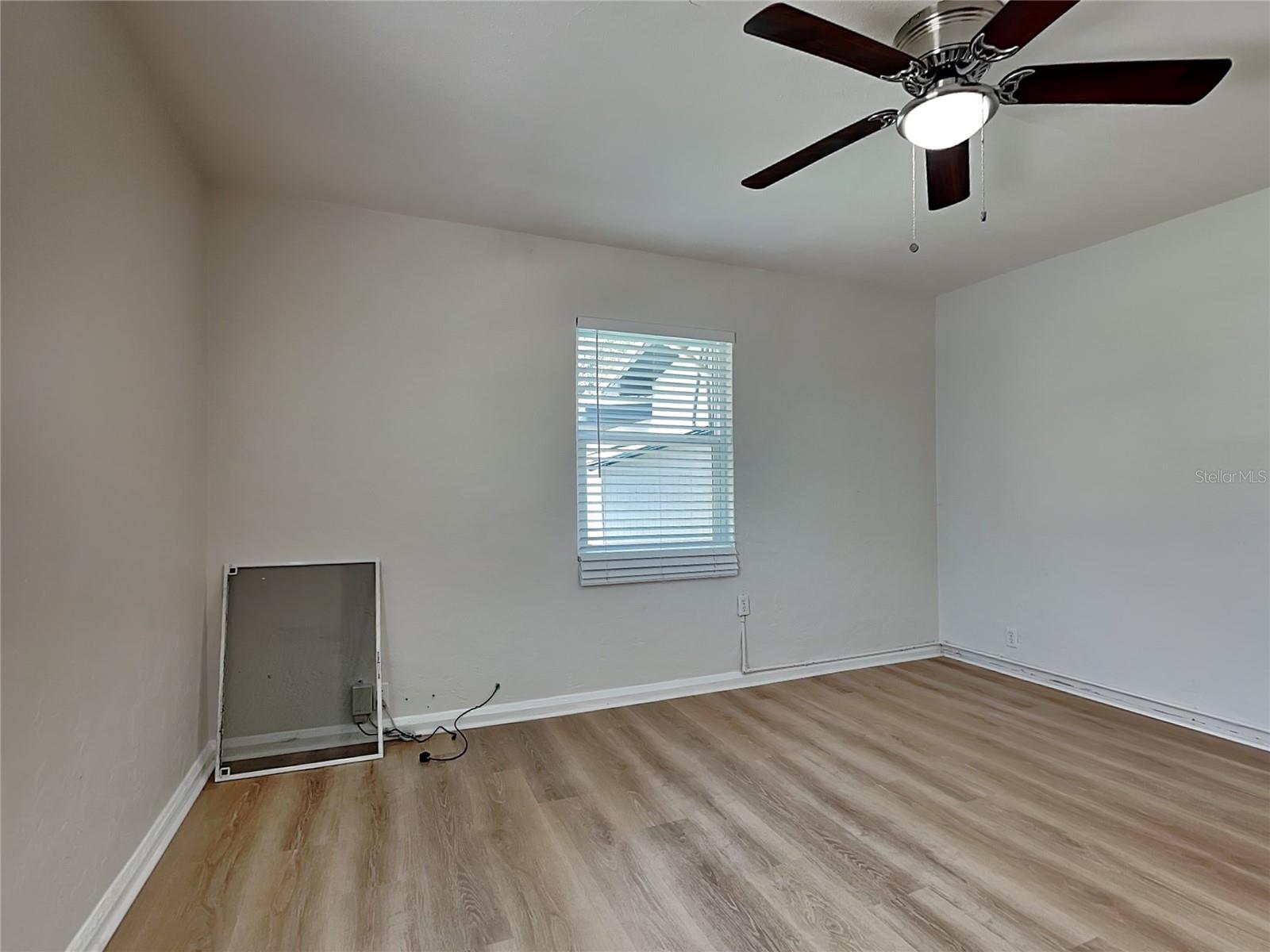 Image 11 of 14 For 875 21st Avenue S