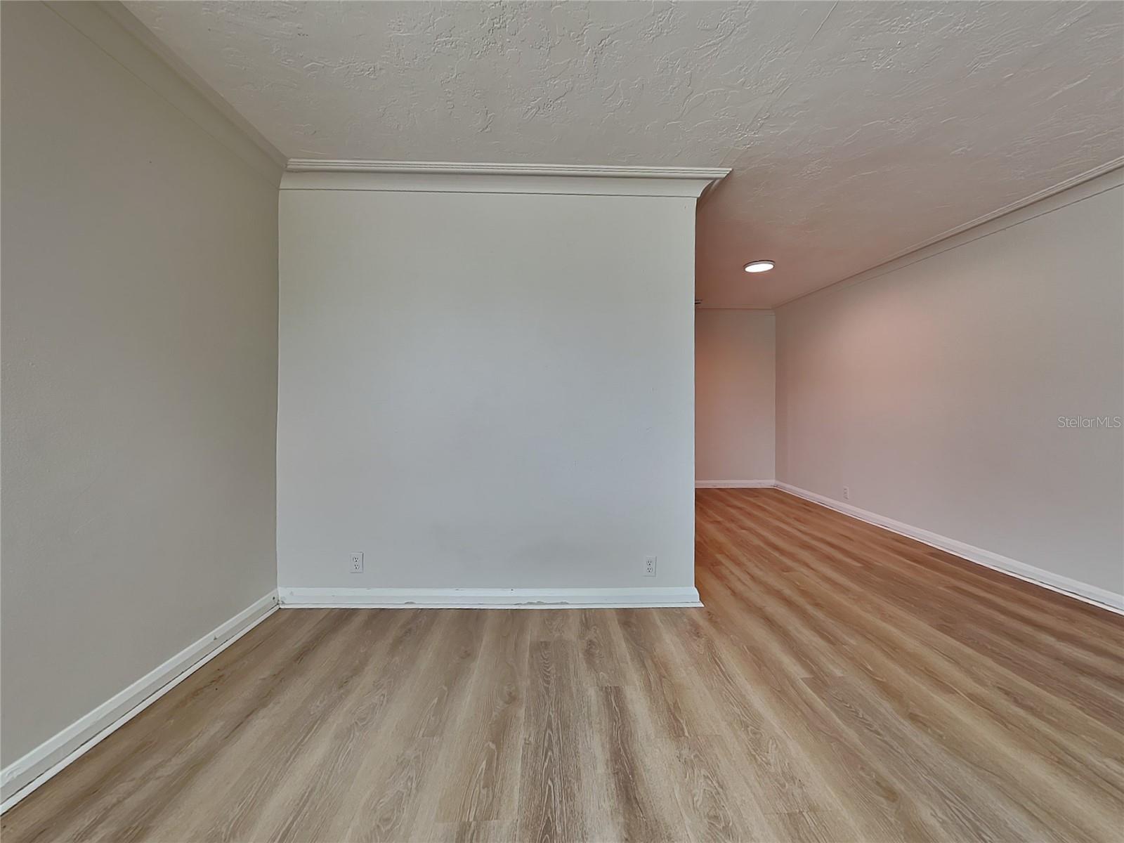 Image 6 of 14 For 875 21st Avenue S