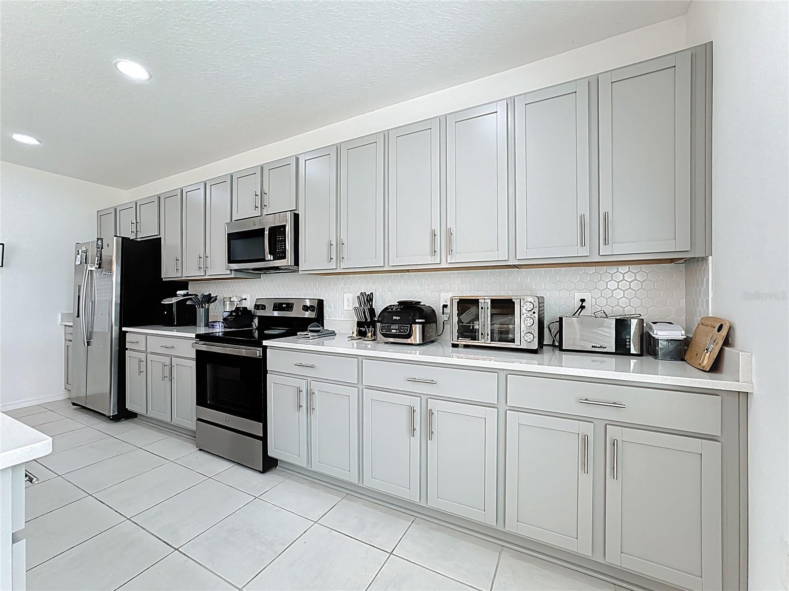 Image 11 of 37 For 262 Amber Way