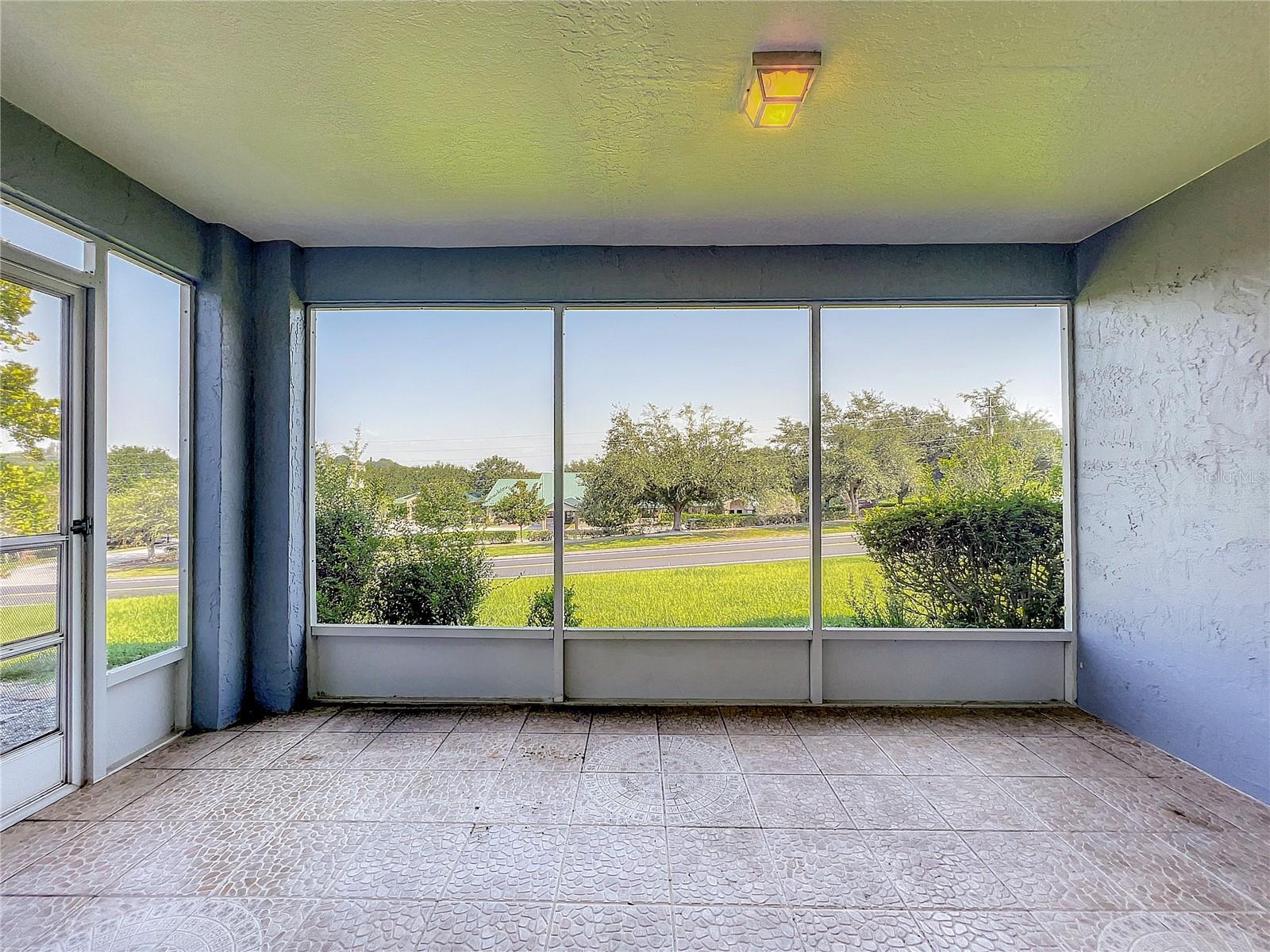 Image 16 of 30 For 1364 Hillview Drive