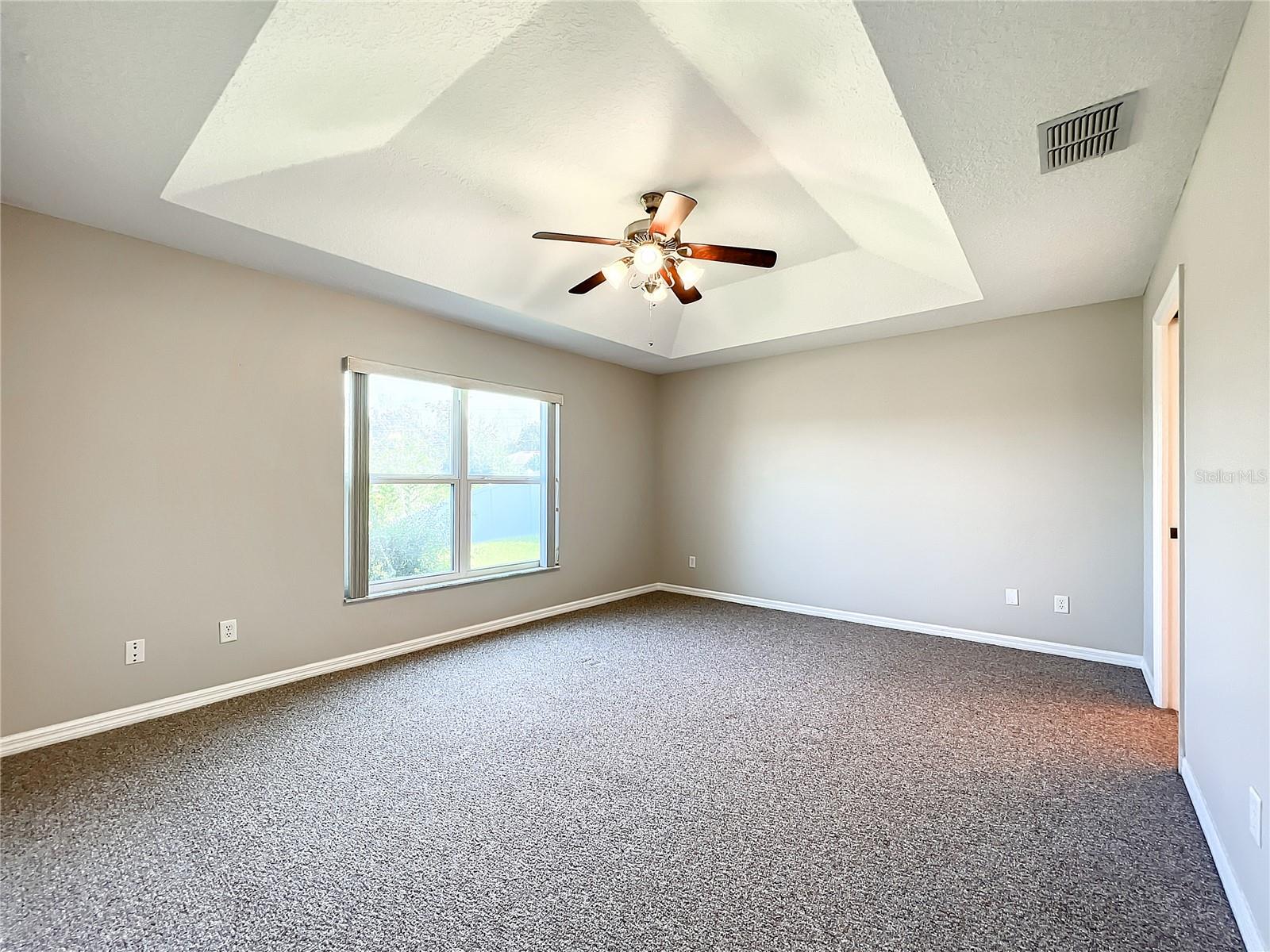 Image 20 of 30 For 1364 Hillview Drive