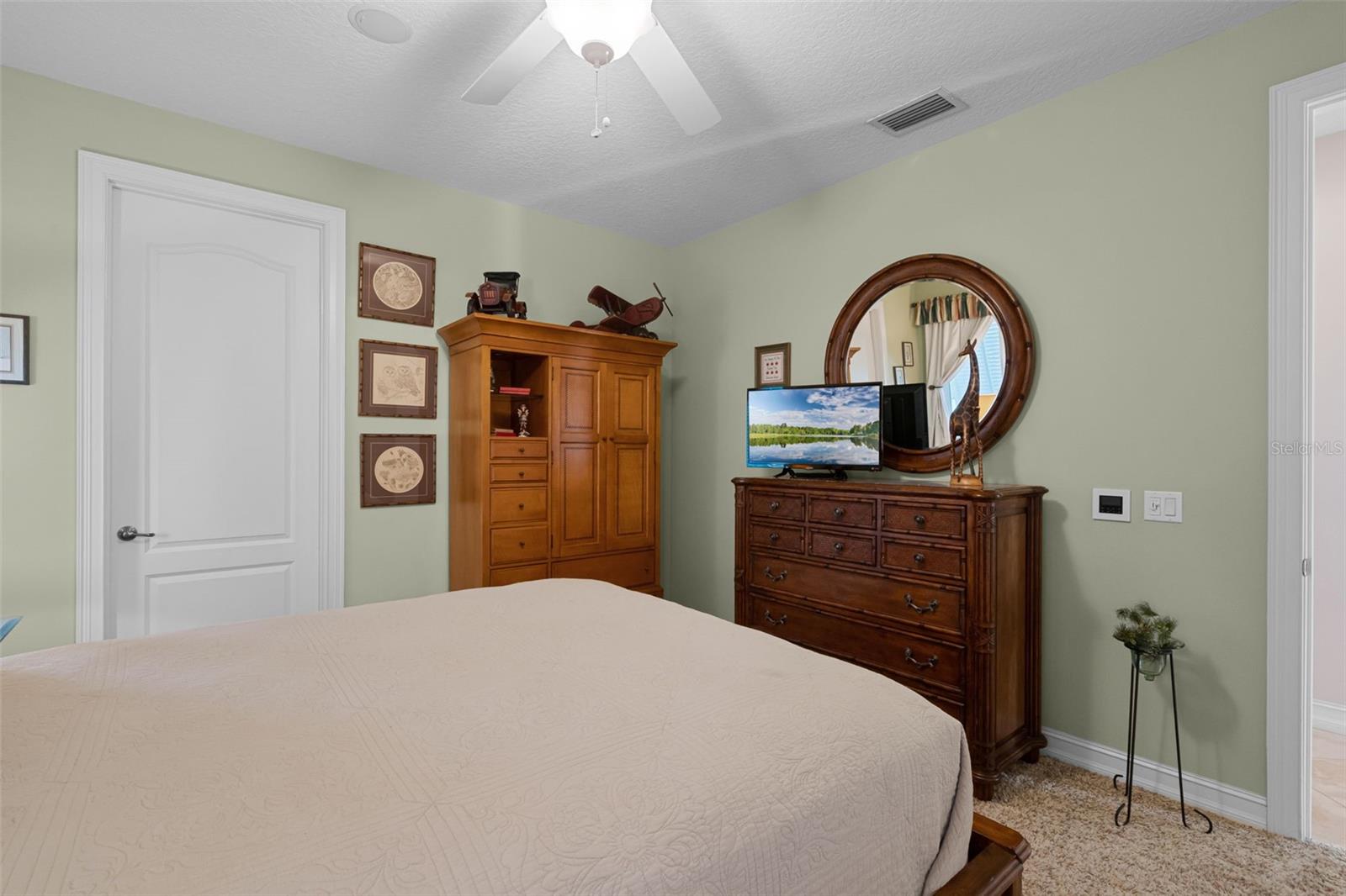 Image 39 of 79 For 1393 Grandview Boulevard