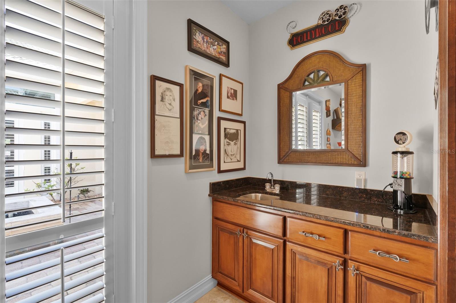 Image 44 of 79 For 1393 Grandview Boulevard