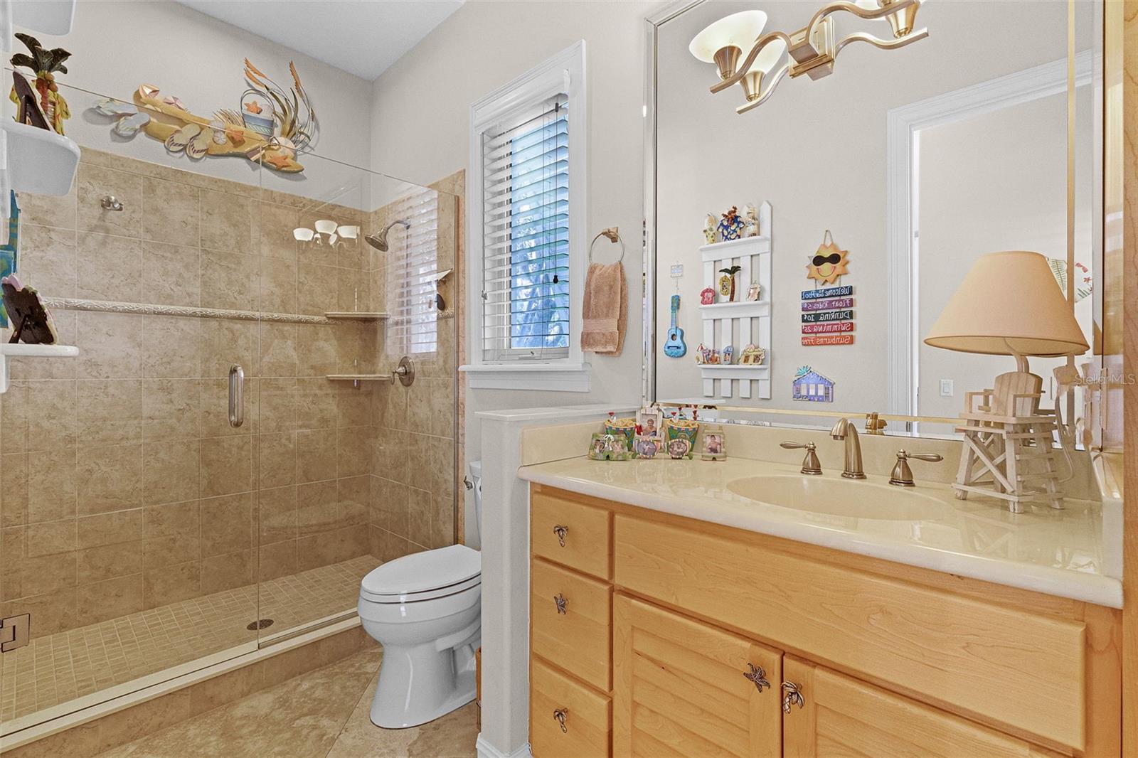 Image 49 of 79 For 1393 Grandview Boulevard