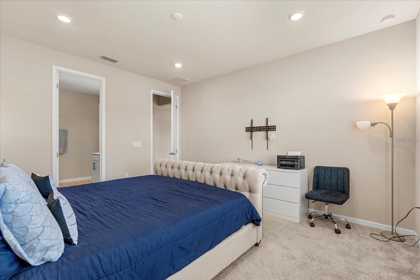 Image 13 of 28 For 5058 Sparkling Water Way