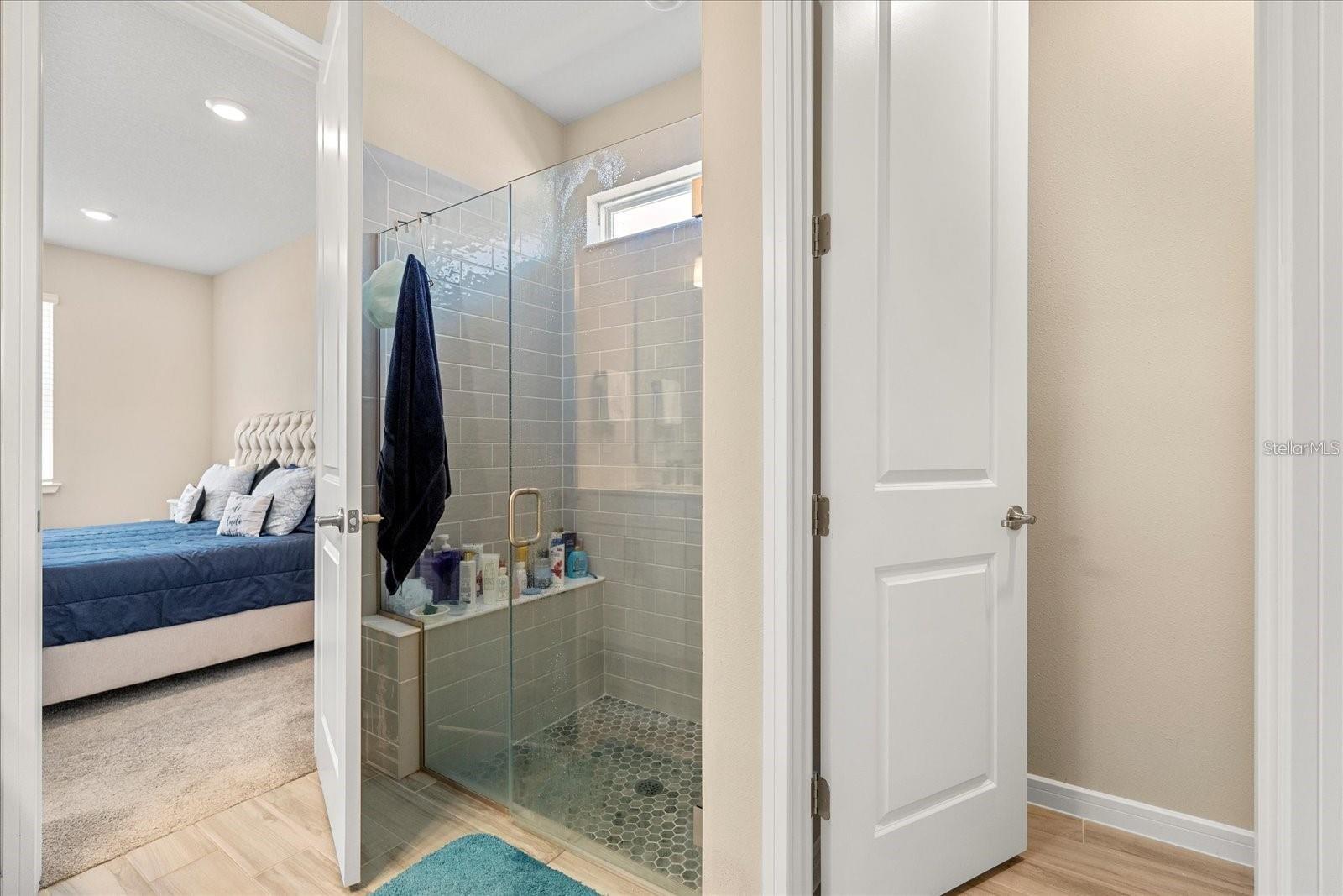 Image 20 of 28 For 5058 Sparkling Water Way