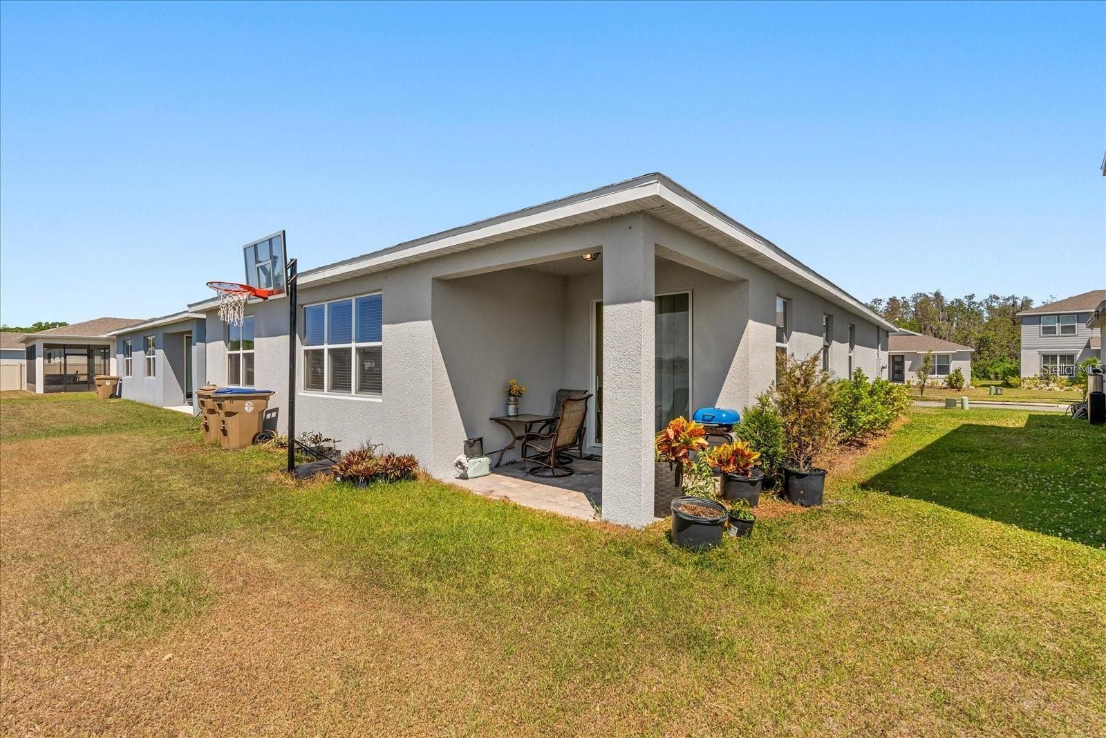 Image 22 of 28 For 5058 Sparkling Water Way