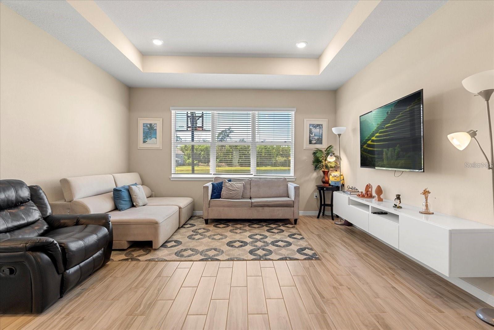 Image 3 of 28 For 5058 Sparkling Water Way