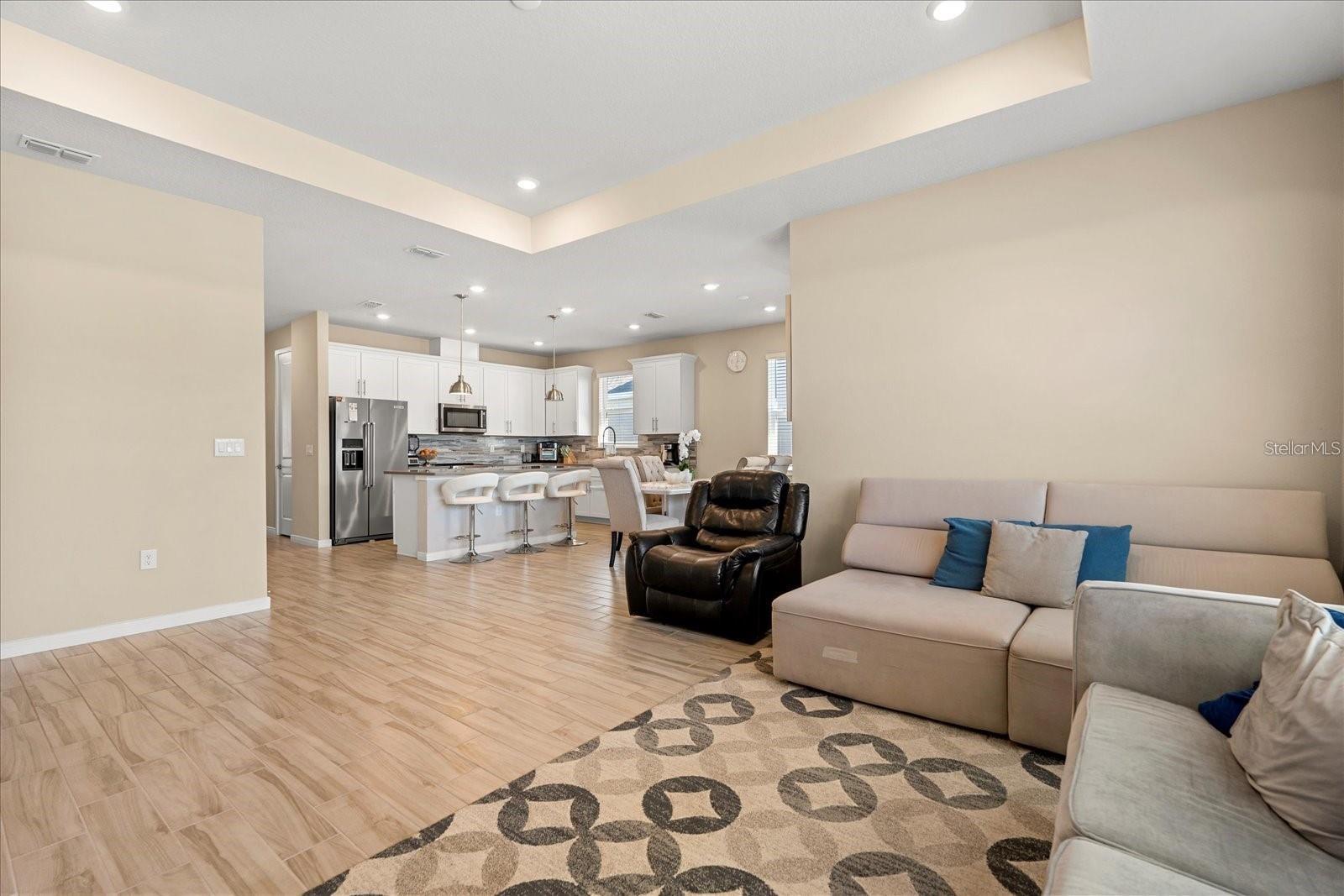 Image 5 of 28 For 5058 Sparkling Water Way