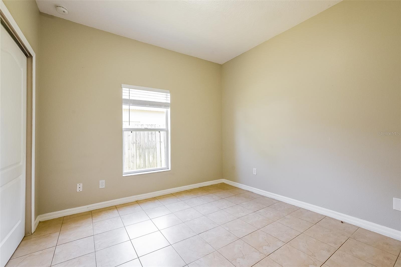 Image 13 of 21 For 1238 Longville Circle