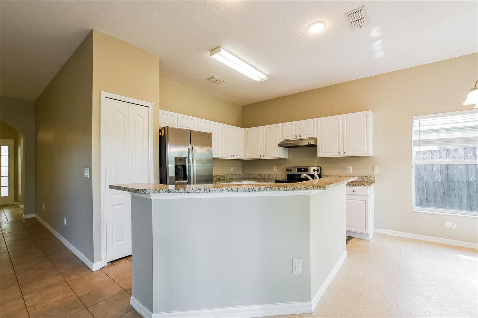 Image 8 of 21 For 1238 Longville Circle