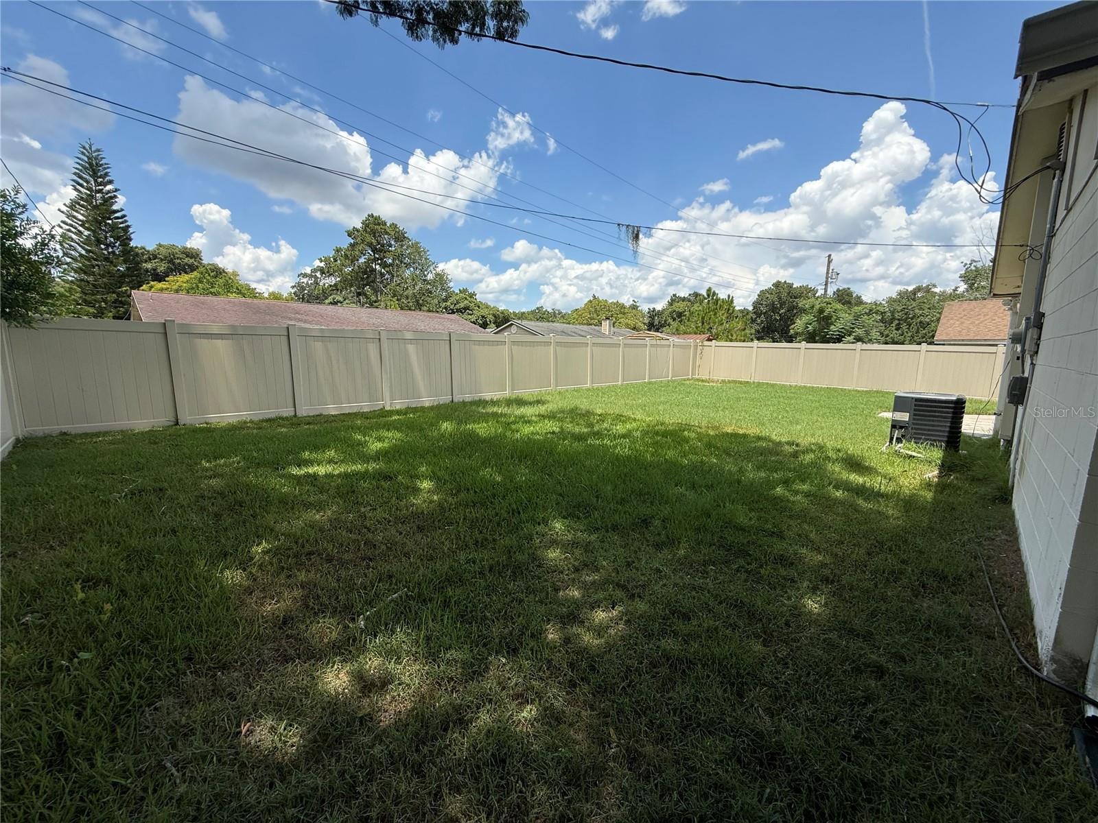 Image 19 of 22 For 146 Exeter Avenue