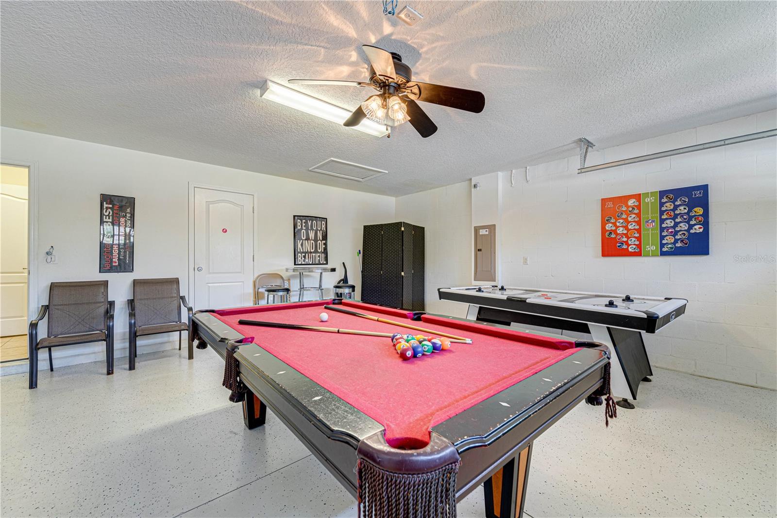 Image 21 of 92 For 1431 Moon Valley Drive