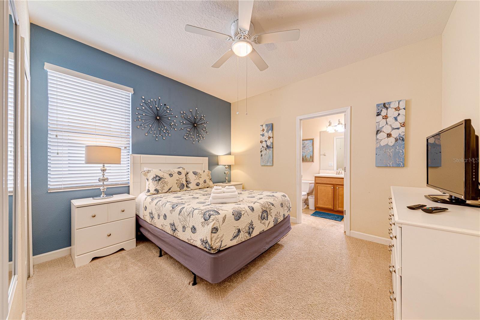 Image 26 of 92 For 1431 Moon Valley Drive