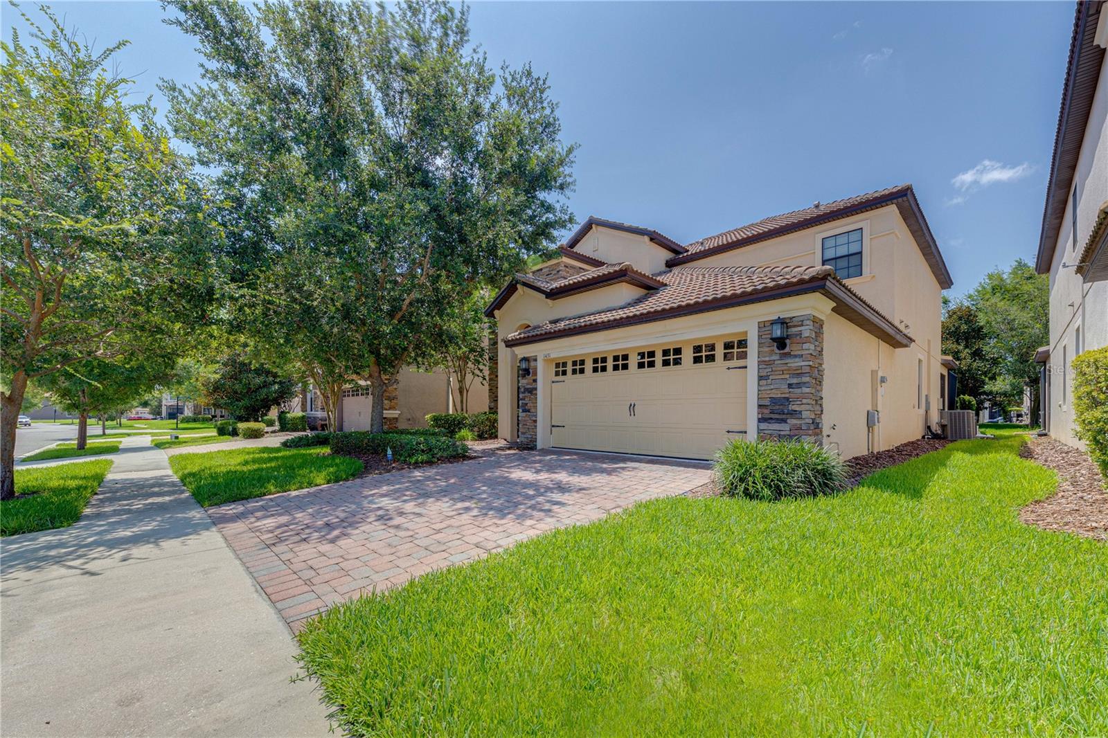 Image 3 of 92 For 1431 Moon Valley Drive