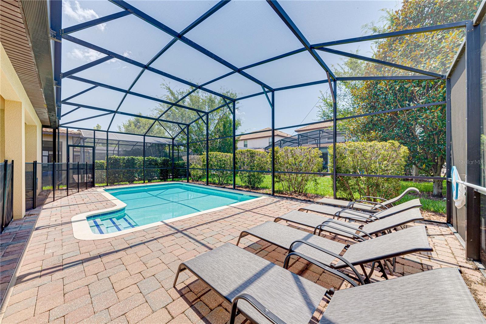 Image 32 of 92 For 1431 Moon Valley Drive