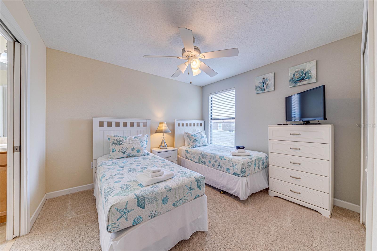 Image 41 of 92 For 1431 Moon Valley Drive