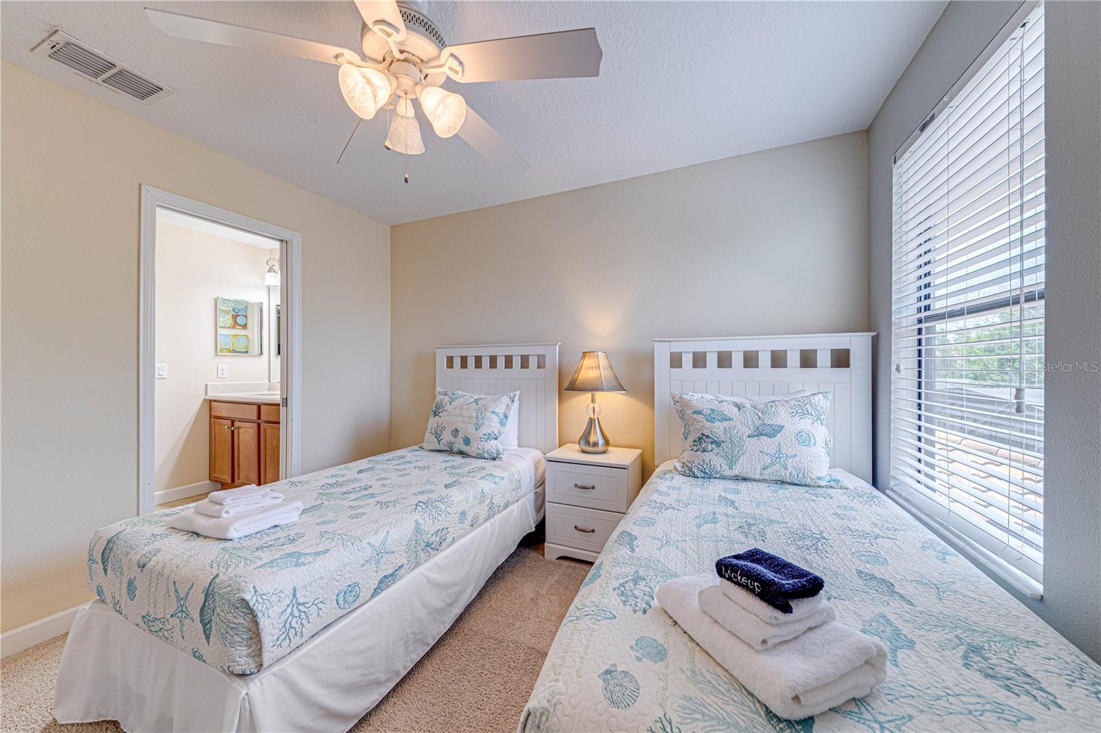 Image 42 of 92 For 1431 Moon Valley Drive