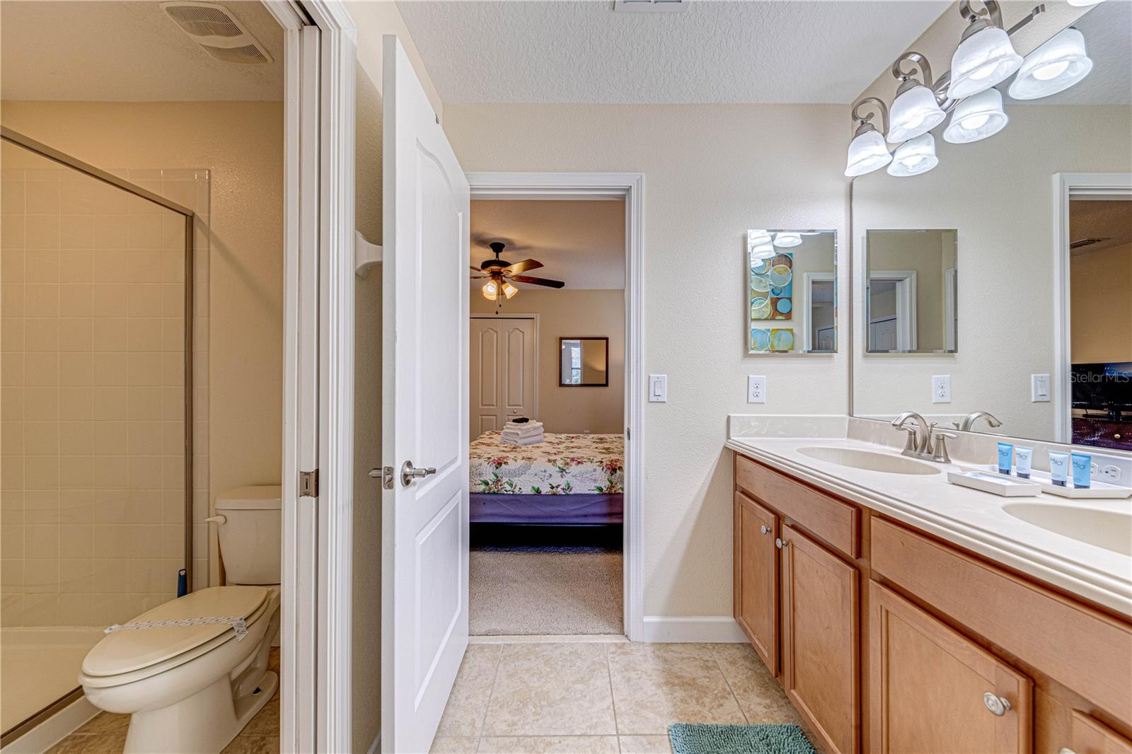 Image 43 of 92 For 1431 Moon Valley Drive