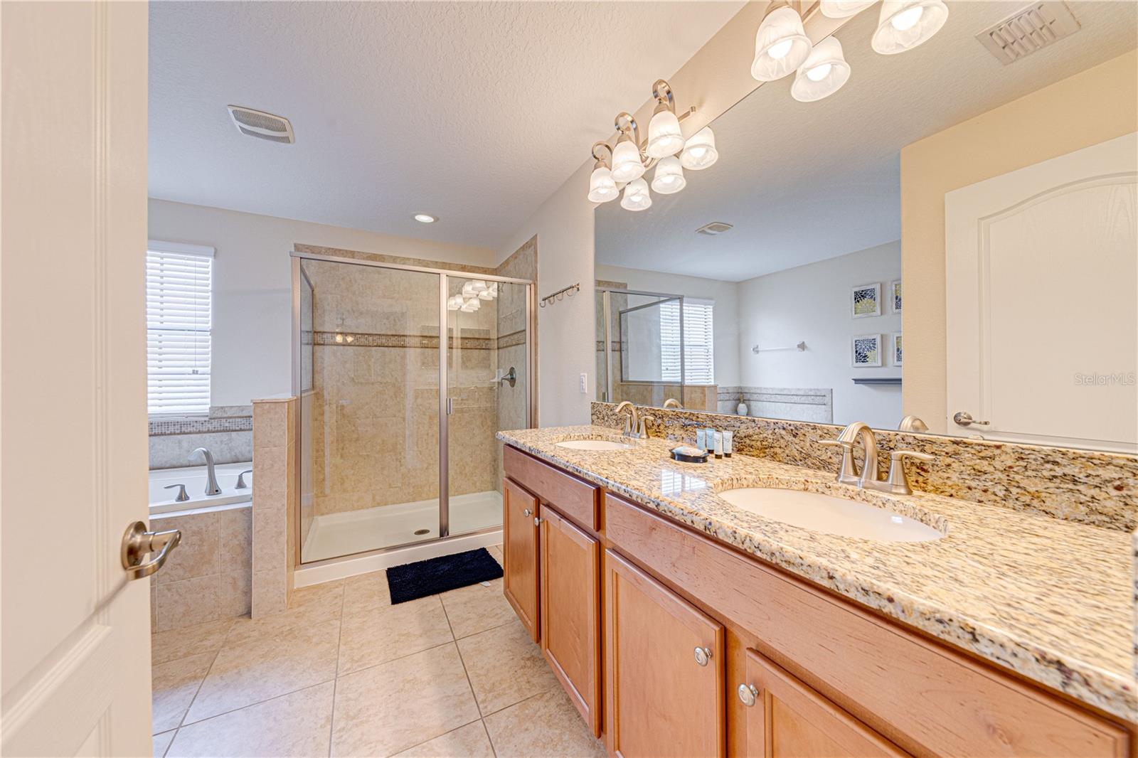 Image 52 of 92 For 1431 Moon Valley Drive