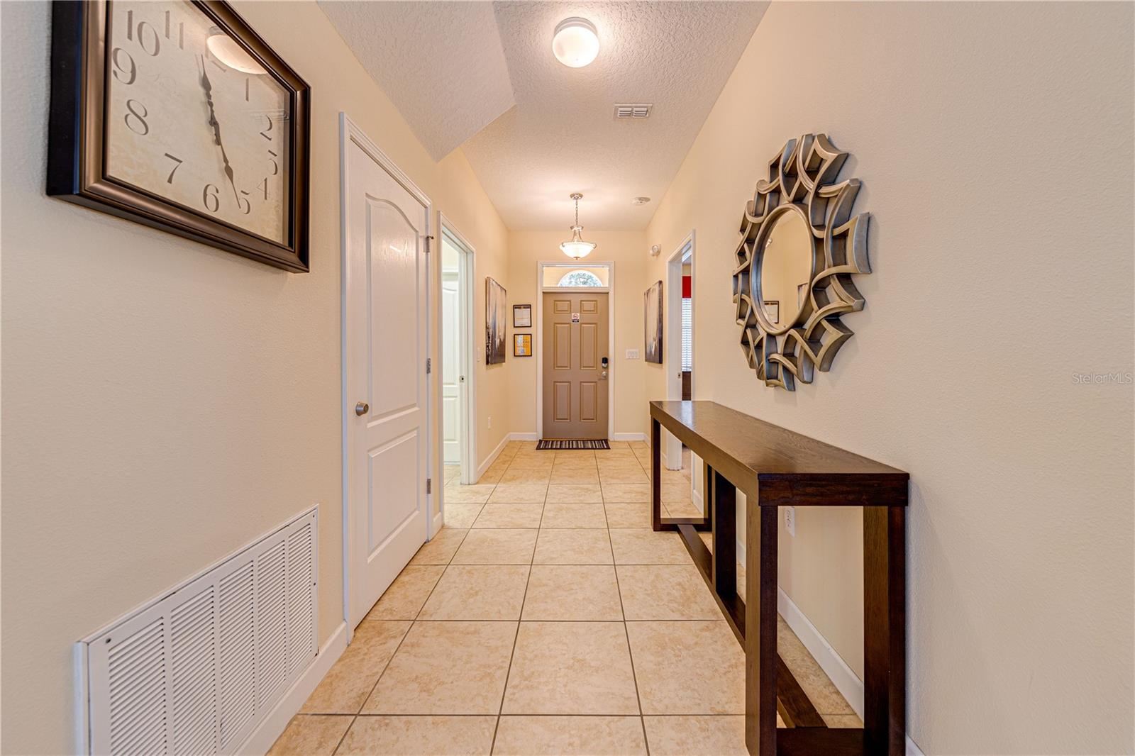 Image 6 of 92 For 1431 Moon Valley Drive